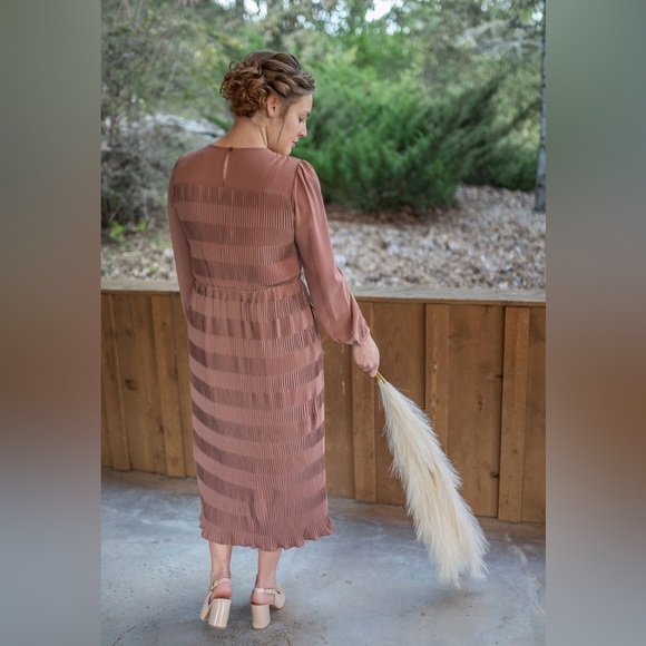 Roolee Midi Silk Blush Dress in Medium - Picture 2 of 6